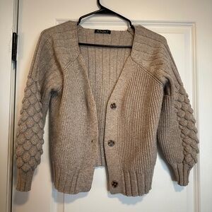 Simple Beige Bubble Sleeve Cardigan